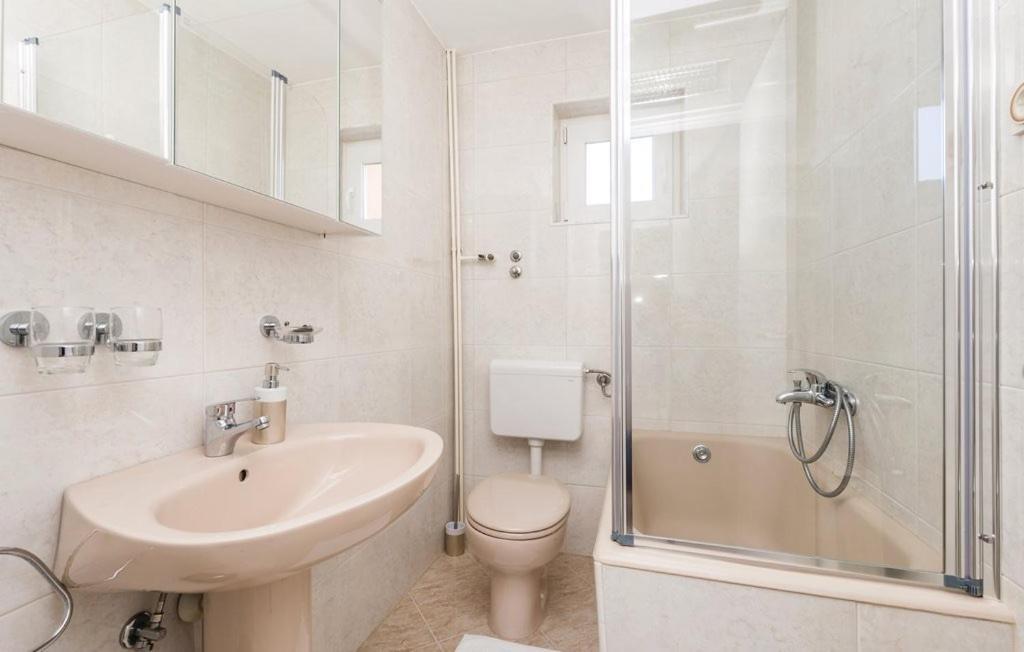 Apartman Viskovo-Opatija 4* Leilighet Eksteriør bilde